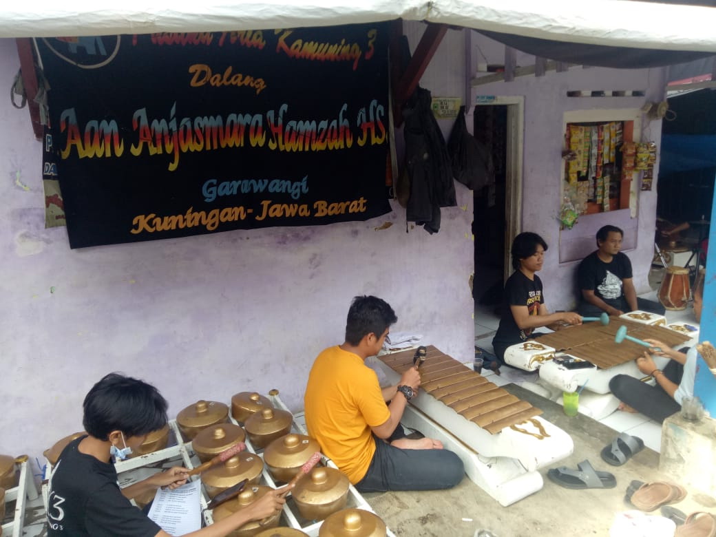Rawat Budaya Sunda, Rangkul Milenial