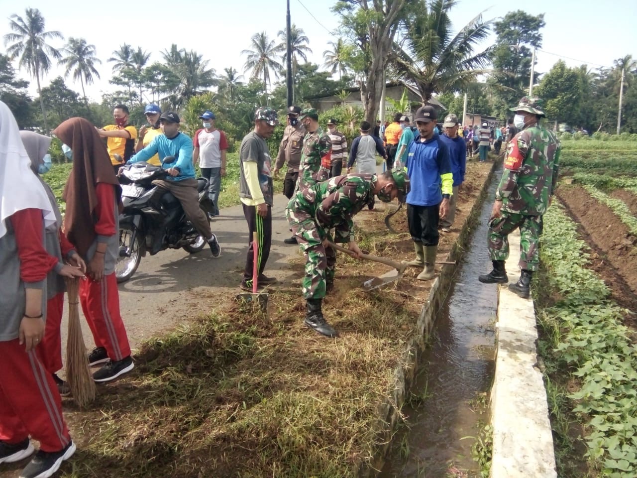 Antisipasi Banjir, Saluran Sungai Indapatra Dibersihkan