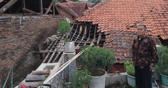 Dampak Gempa Tadi Pagi: 4 Rumah Warga Desa Cipondok Kuningan Rusak Sedang, 19 Rusak Ringan