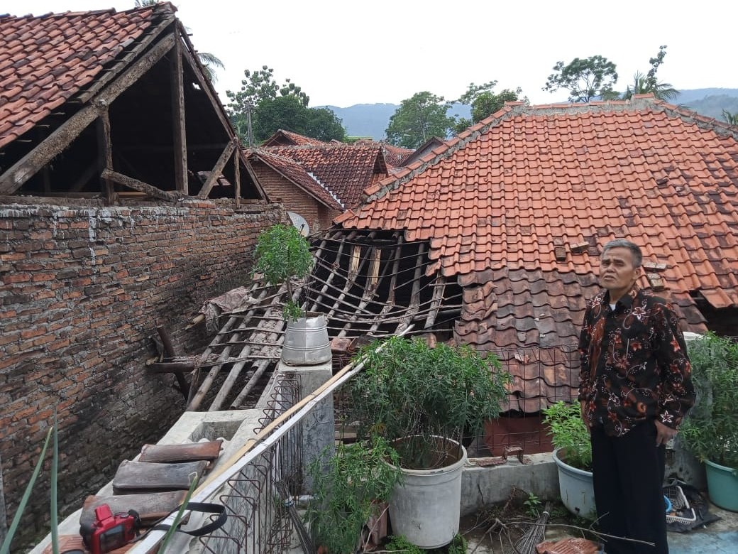 Gempa Magnitudo 4,2 Puluhan Rumah di Cipondok Rusak