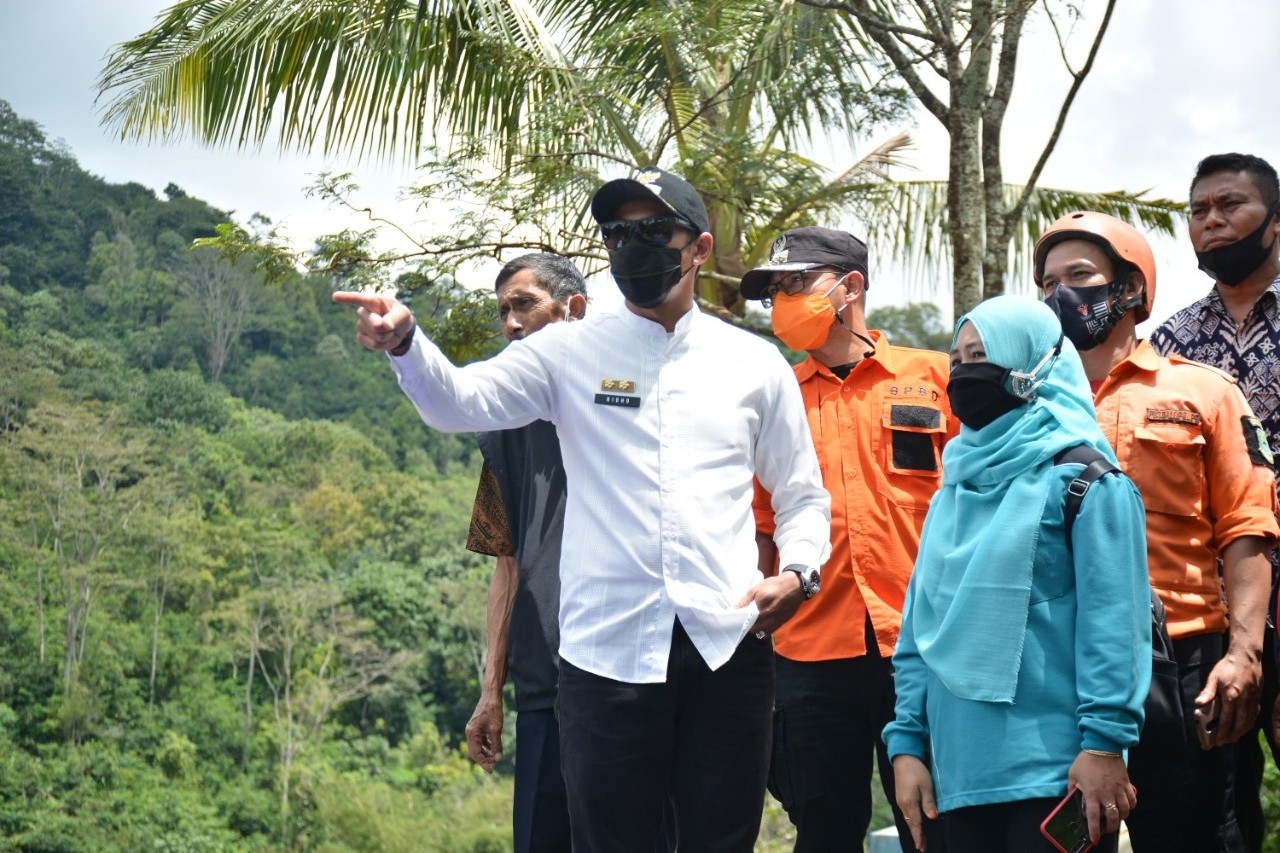 Jalan Terputus, Kertayuga Terisolir,  Wabup Minta Masyarakat Tetap Tenang