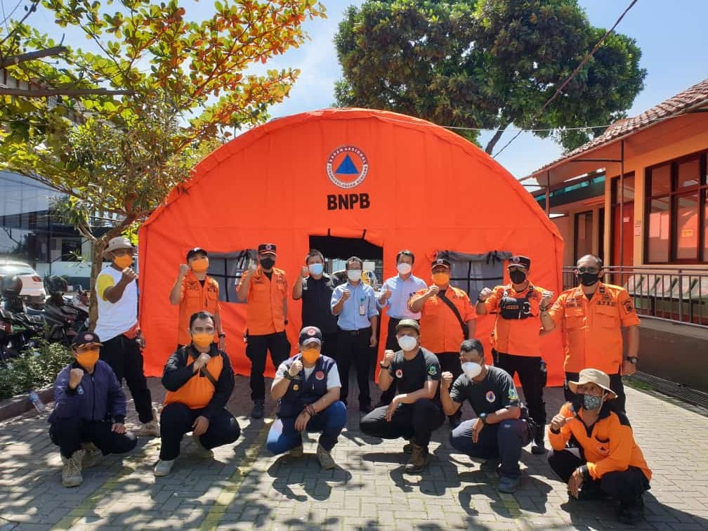 BPBD Kuningan Bantu Tenda Darurat di RS Sekar Kamulyan